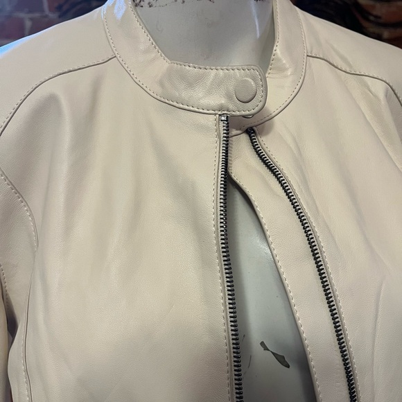 Zara cream leather short set - Picture 5 of 5